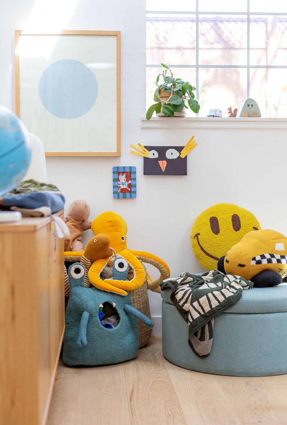 Reupholstering an Ottoman for a Kids Room