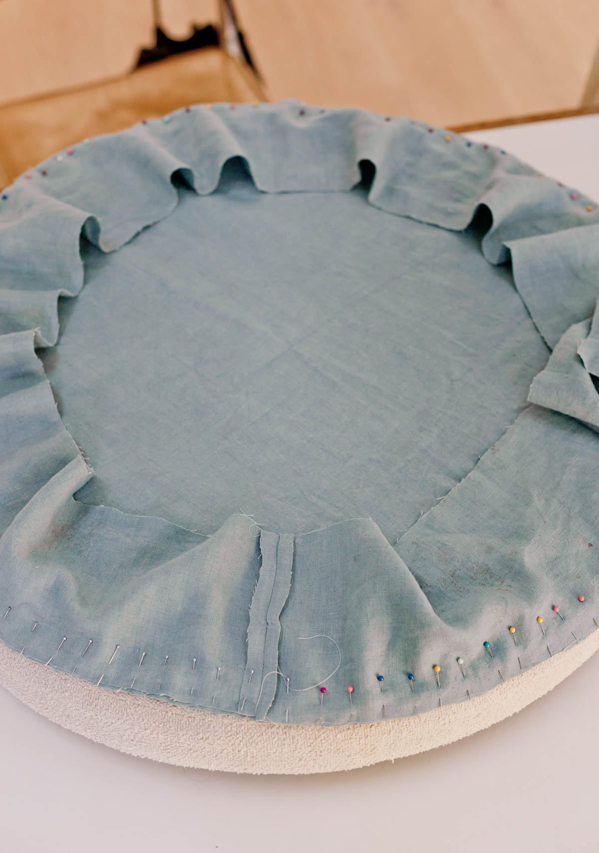 sewing a round lid for a round ottoman